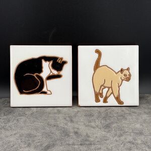 TWO 4" Tiles 1998 A Rius Tile Co Santa Fe Grooming Cat Walking Siamese Brown VTG